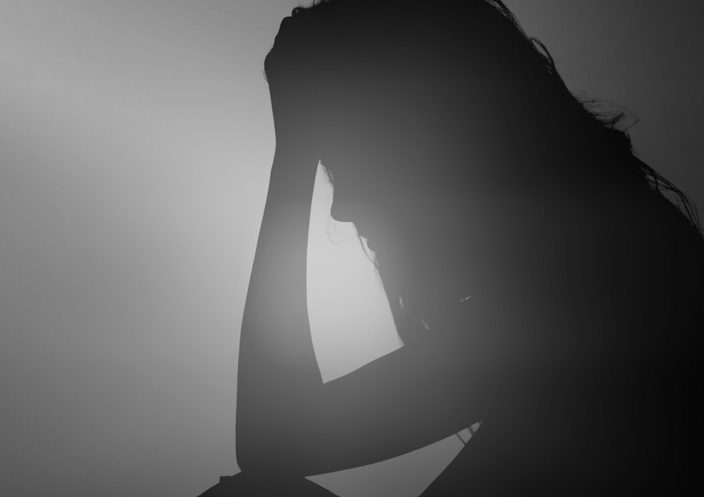 em um momento de tristeza.